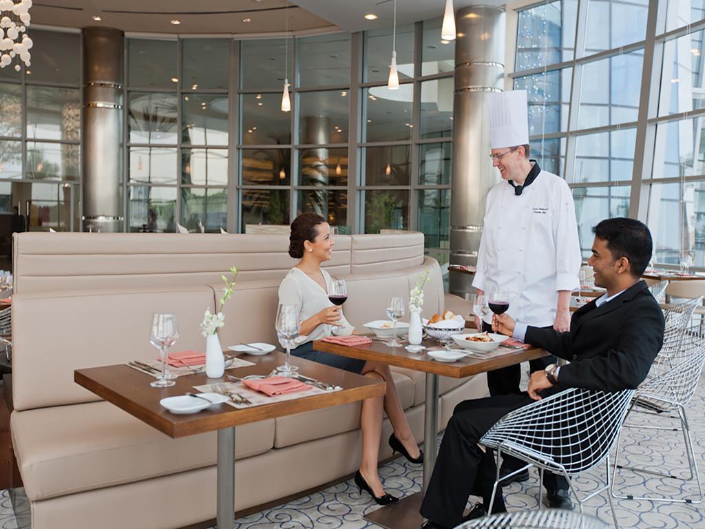 Novotel Abu Dhabi Gate Eksteriør bilde